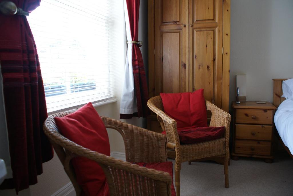 Отель Longmead House Линтон Номер фото